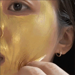 Mască de Față Aur 24K + Extract de Melc – Detox, Curățare Profundă și Porii Vizibil Micșorați